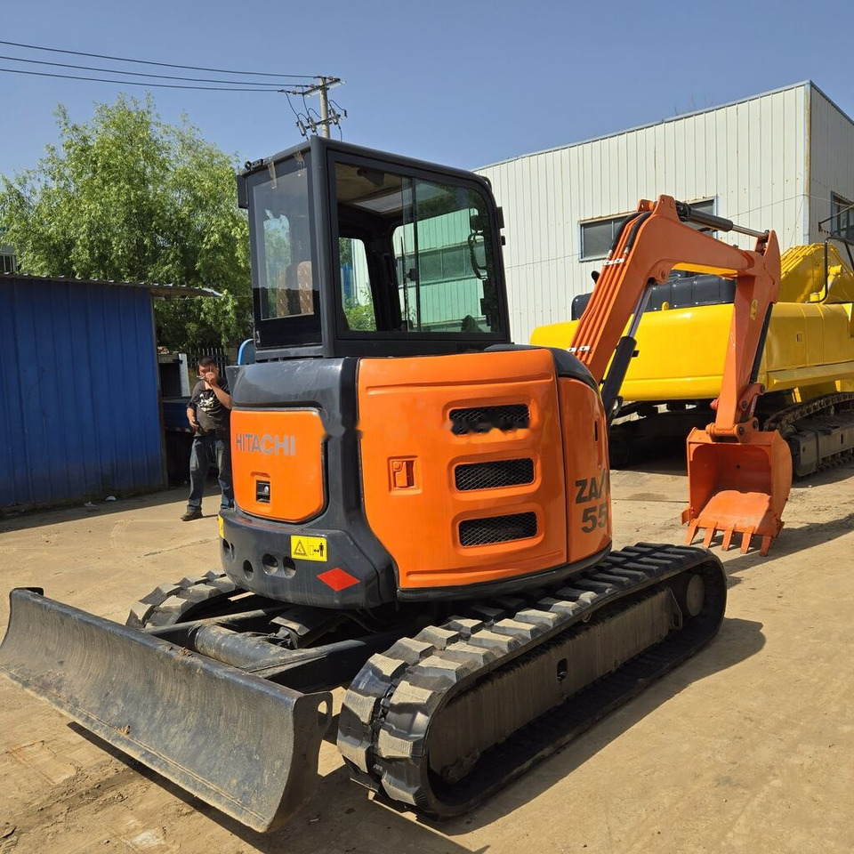 Hitachi ZX55 - מיני מחפר: תמונה 2 Hitachi ZX55 - מיני מחפר: תמונה 2