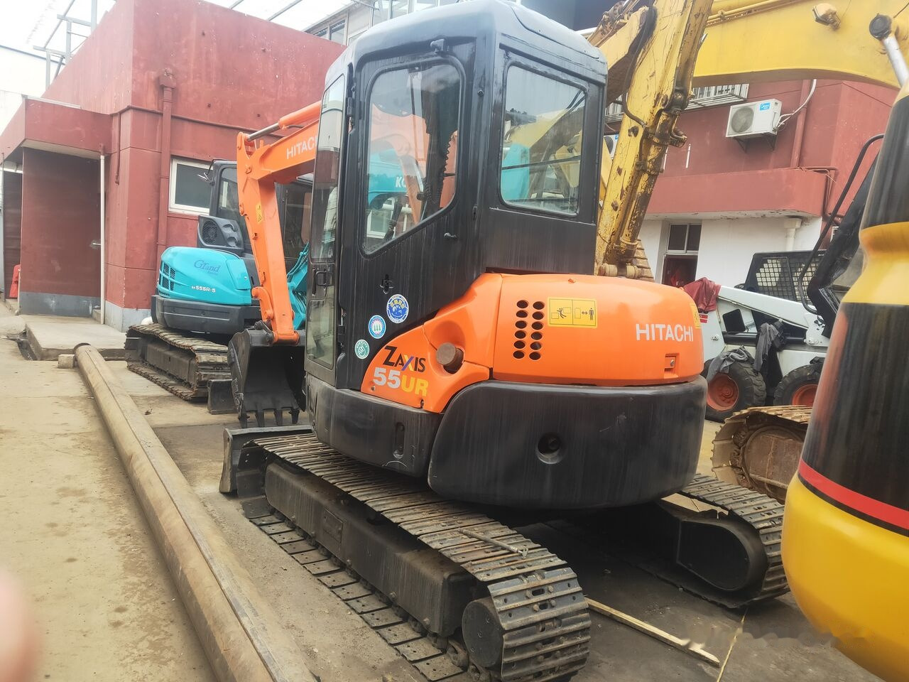 Hitachi ZX55 - מיני מחפר: תמונה 2 Hitachi ZX55 - מיני מחפר: תמונה 2