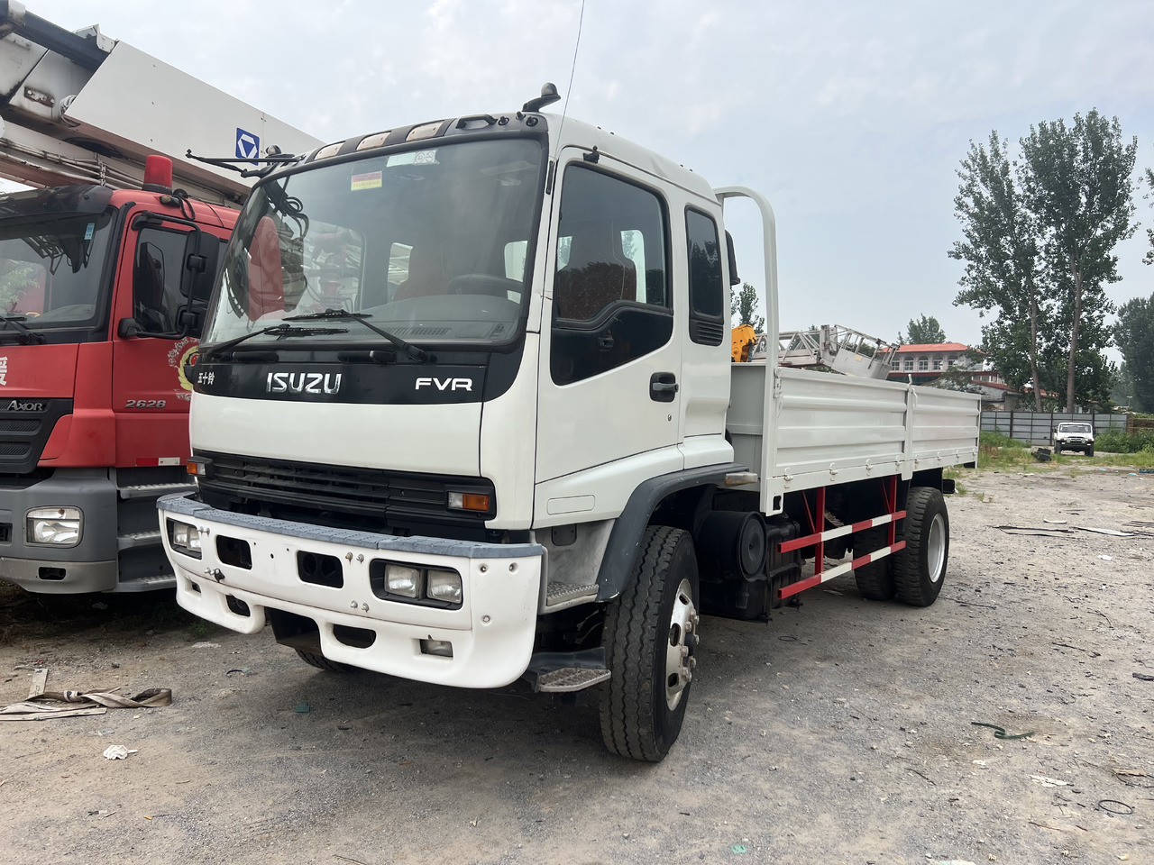 ISUZU Cargo truck - מזהיר: תמונה 1 ISUZU Cargo truck - מזהיר: תמונה 1