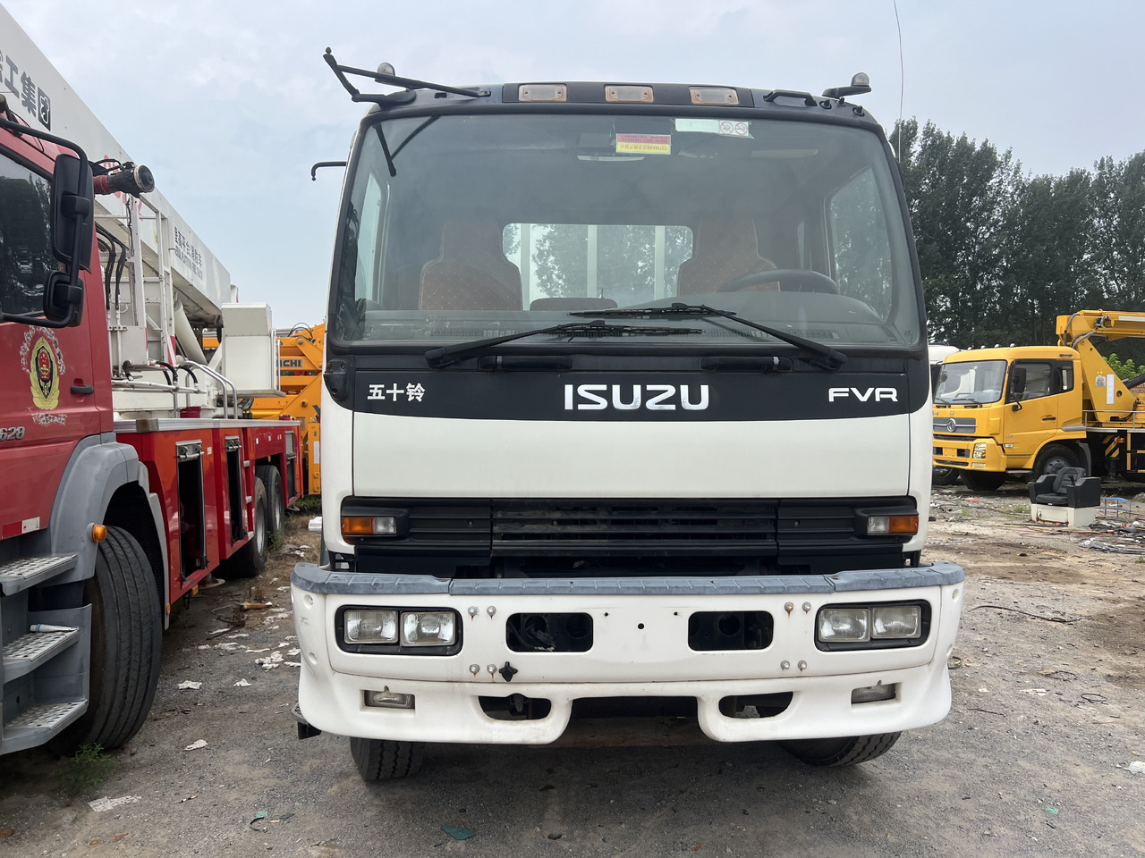 ISUZU Cargo truck - מזהיר: תמונה 2 ISUZU Cargo truck - מזהיר: תמונה 2