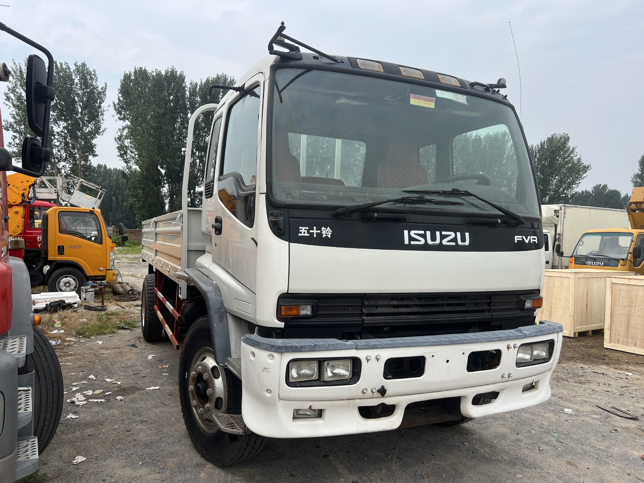 ISUZU Cargo truck - מזהיר: תמונה 3 ISUZU Cargo truck - מזהיר: תמונה 3