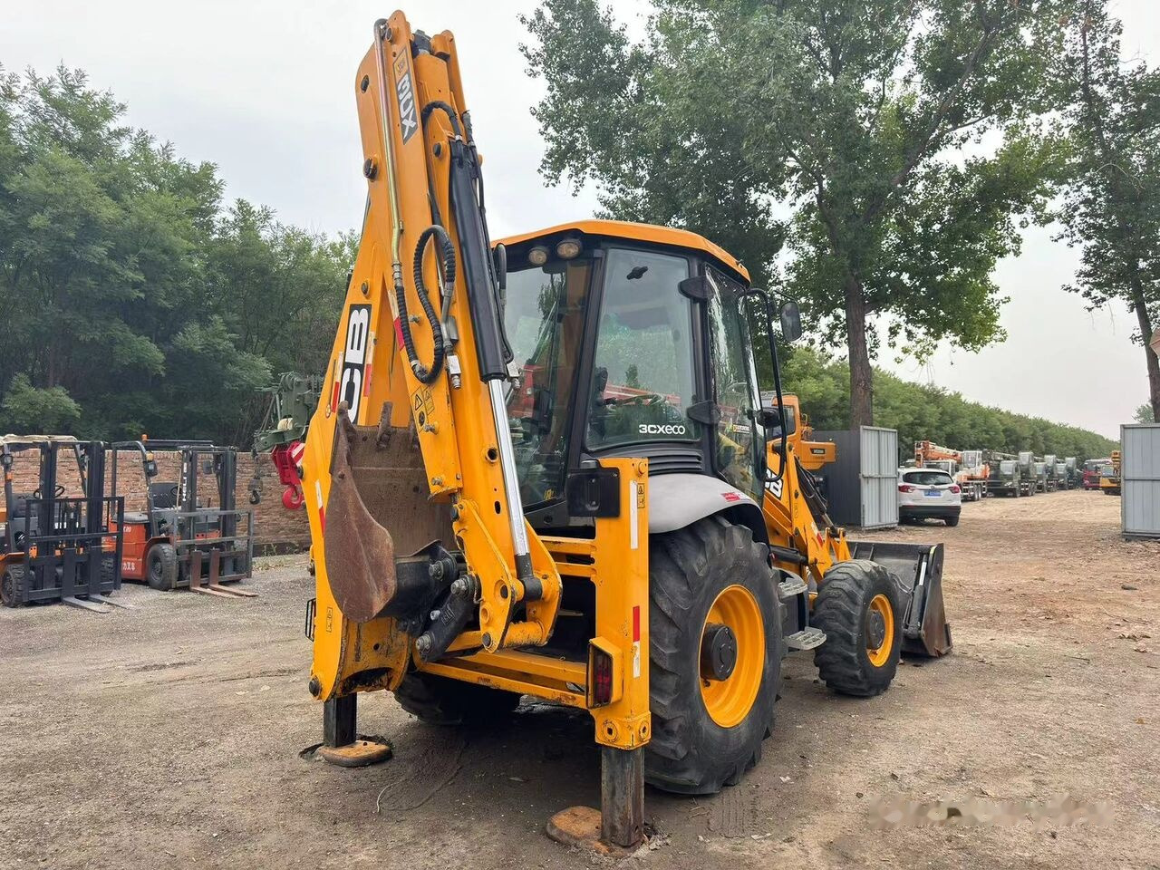 JCB 3CX Telescopic Arm Plus Four in One Bucket - מחפרון: תמונה 3 JCB 3CX Telescopic Arm Plus Four in One Bucket - מחפרון: תמונה 3