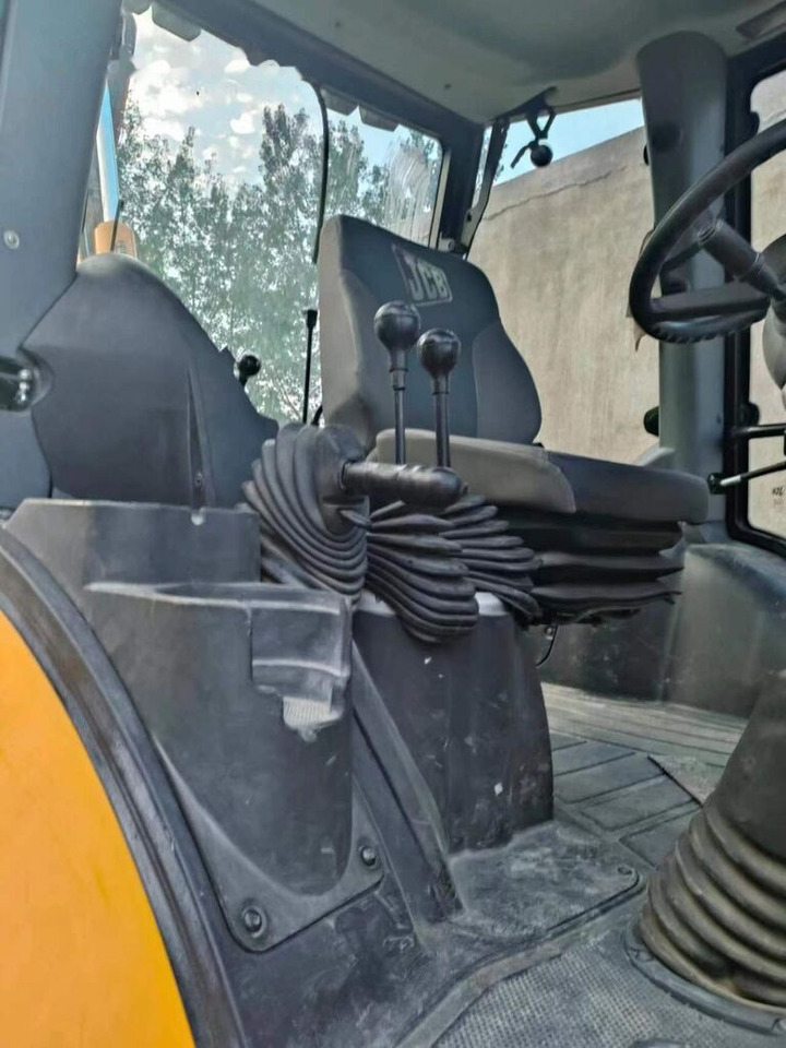 מחפרון JCB 3CX: תמונה 8