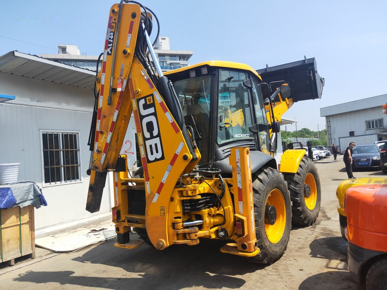 JCB 4CX - מחפרון: תמונה 3 JCB 4CX - מחפרון: תמונה 3