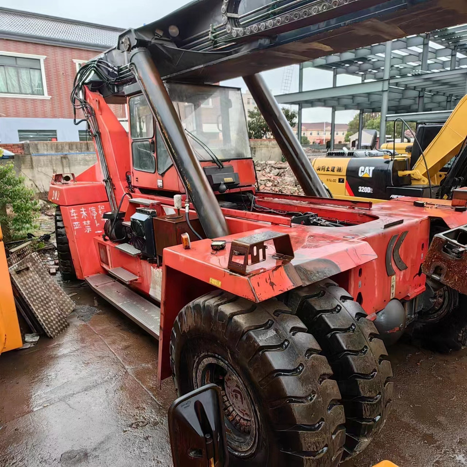 KALMAR DRF450-60S5 - מלגזת שטח קשה: תמונה 5 KALMAR DRF450-60S5 - מלגזת שטח קשה: תמונה 5