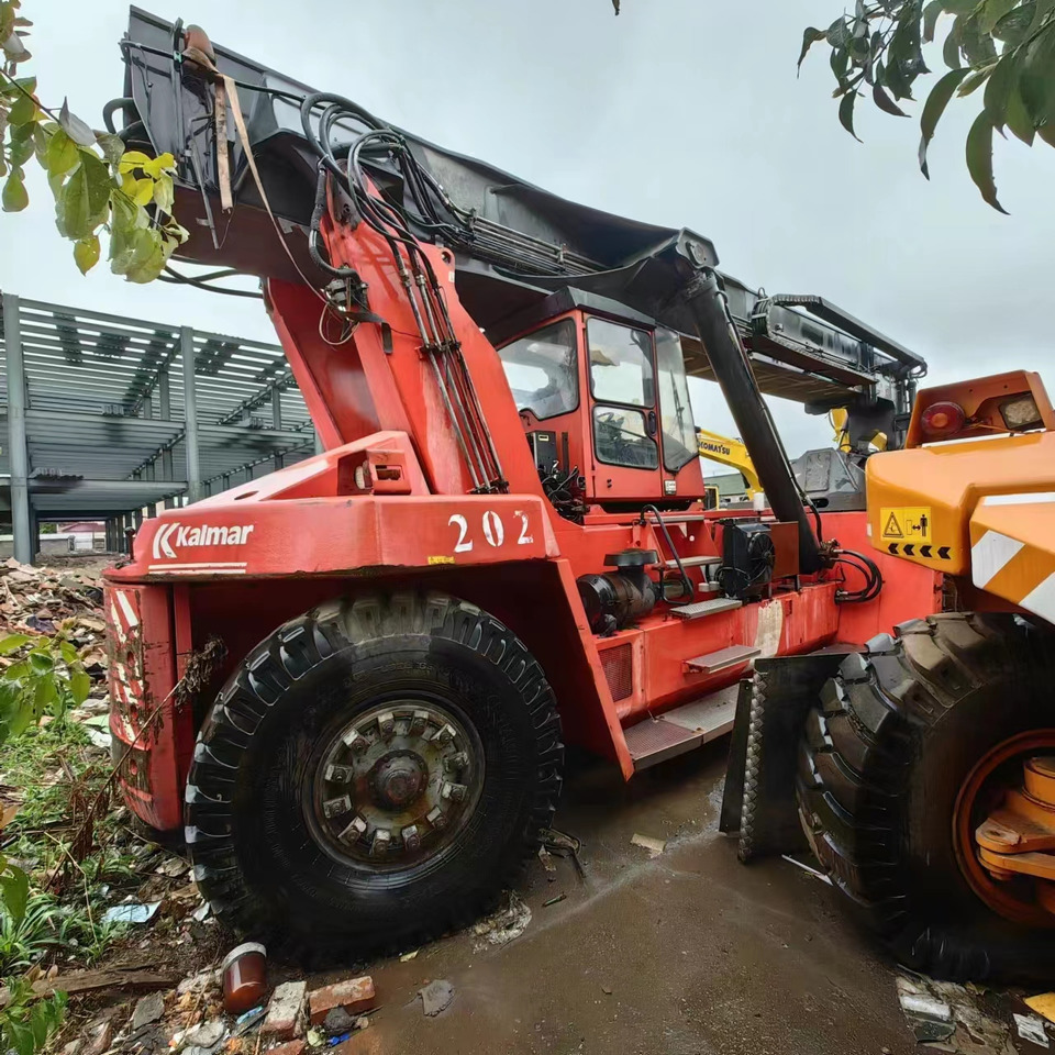 KALMAR DRF450-60S5 - מלגזת שטח קשה: תמונה 3 KALMAR DRF450-60S5 - מלגזת שטח קשה: תמונה 3