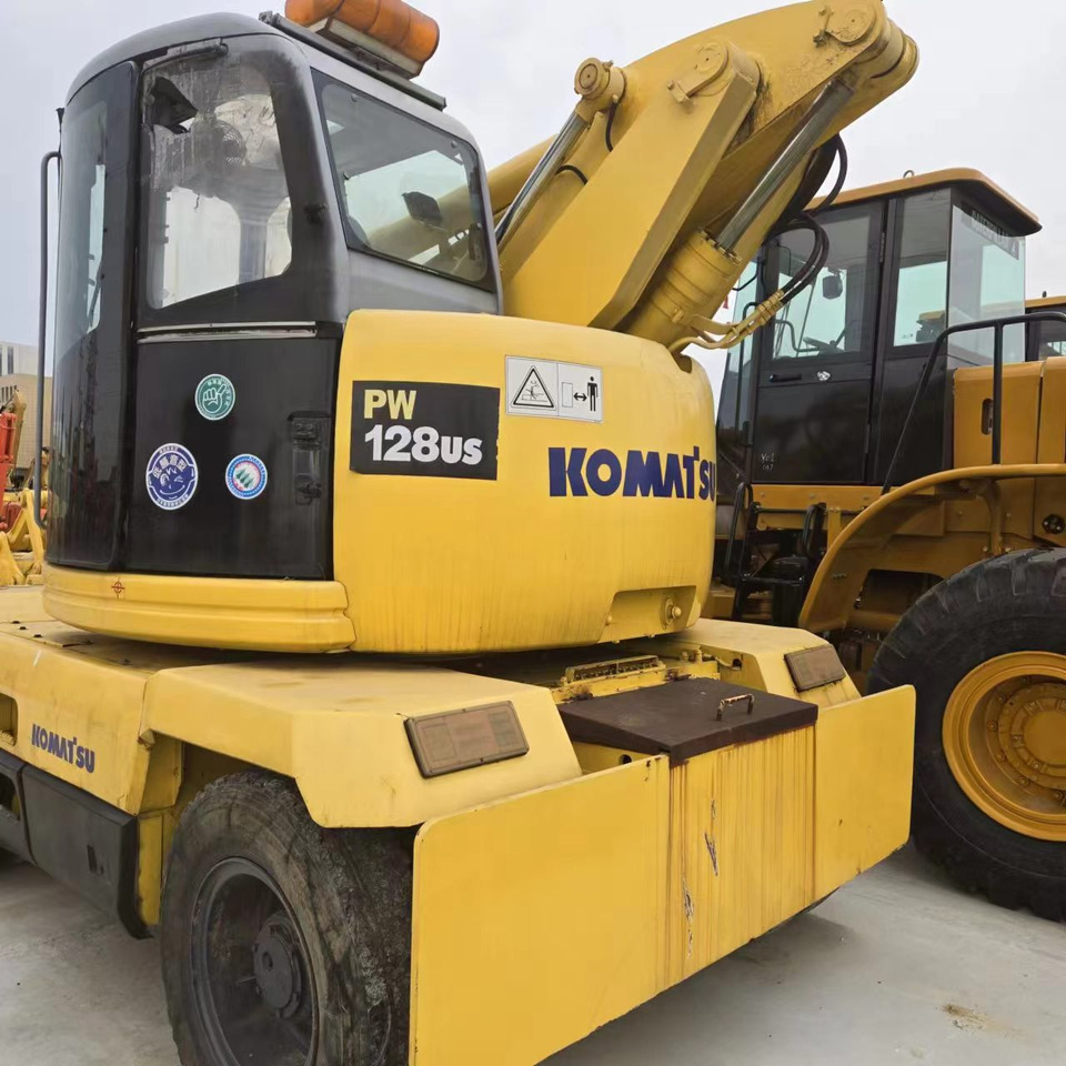 KOMATSU PC128US - מחפר גלגלים: תמונה 4 KOMATSU PC128US - מחפר גלגלים: תמונה 4