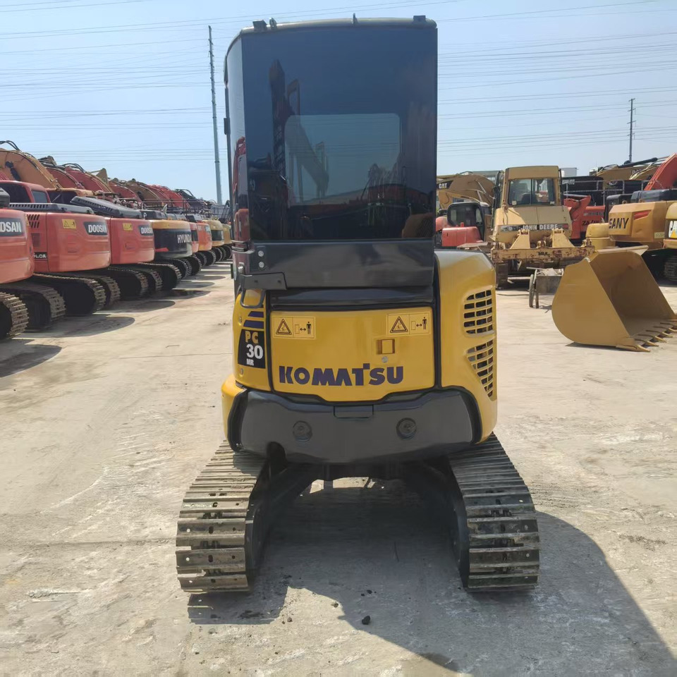 KOMATSU PC30 - מיני מחפר: תמונה 4 KOMATSU PC30 - מיני מחפר: תמונה 4