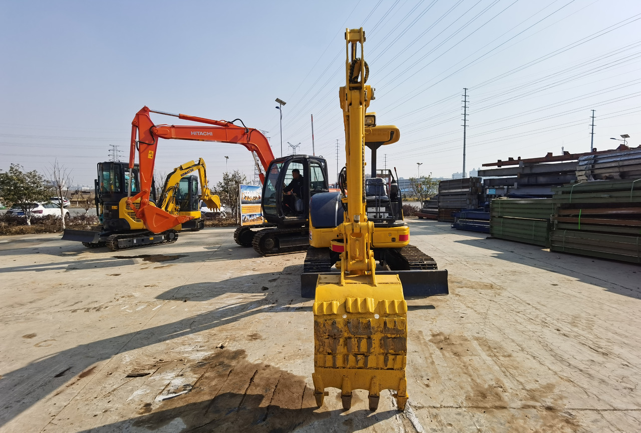 KOMATSU PC40MR - מיני מחפר: תמונה 3 KOMATSU PC40MR - מיני מחפר: תמונה 3