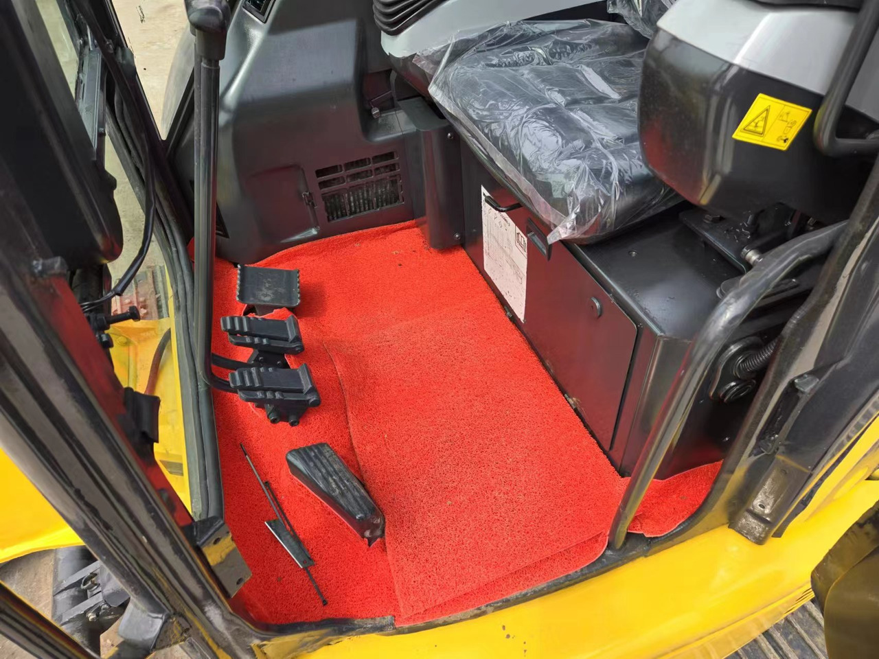 מיני מחפר KOMATSU PC55MR: תמונה 7 מיני מחפר KOMATSU PC55MR: תמונה 7