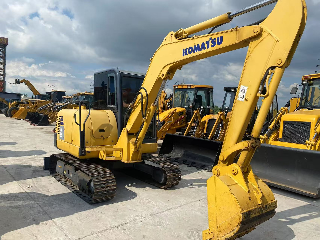 KOMATSU PC56-7 - מיני מחפר: תמונה 2 KOMATSU PC56-7 - מיני מחפר: תמונה 2