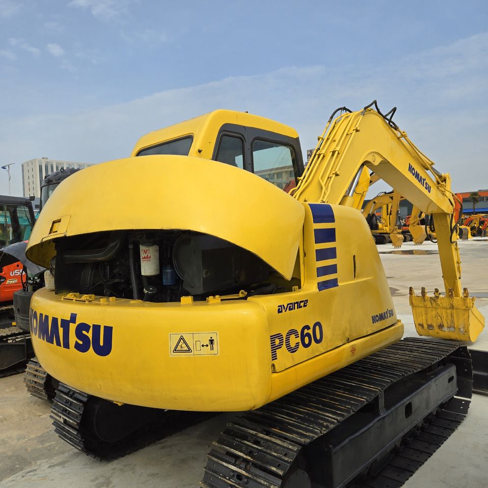 KOMATSU PC60 - מיני מחפר: תמונה 1 KOMATSU PC60 - מיני מחפר: תמונה 1