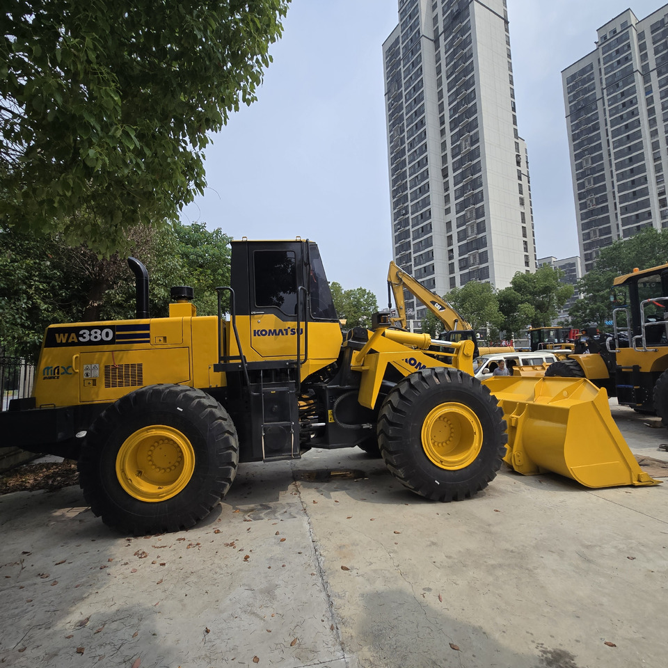 KOMATSU WA380 - מעמיס גלגלים: תמונה 1 KOMATSU WA380 - מעמיס גלגלים: תמונה 1