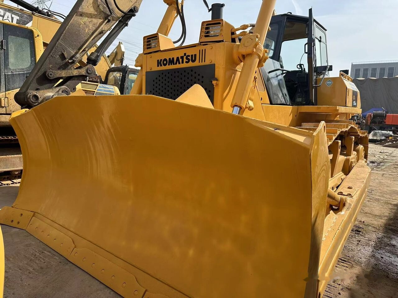 Komatsu D155A-5 - דחפור: תמונה 4 Komatsu D155A-5 - דחפור: תמונה 4