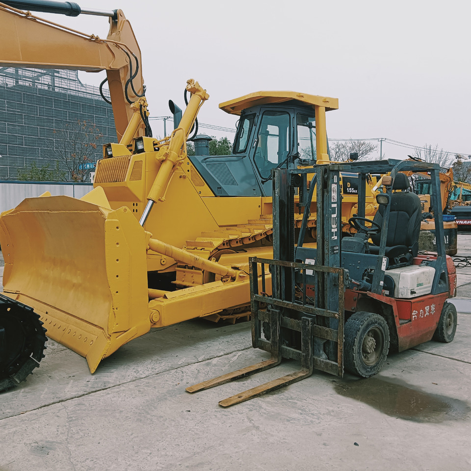 Komatsu D155A-5 - דחפור: תמונה 3 Komatsu D155A-5 - דחפור: תמונה 3
