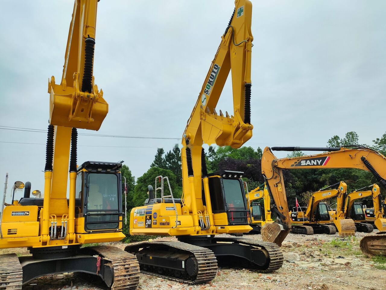 Komatsu PC240 - מחפר סורק: תמונה 5 Komatsu PC240 - מחפר סורק: תמונה 5