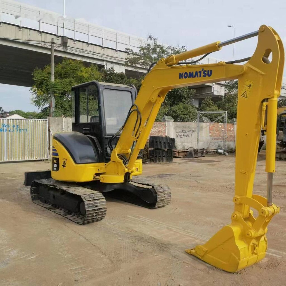 Komatsu PC50MR - מיני מחפר: תמונה 2 Komatsu PC50MR - מיני מחפר: תמונה 2