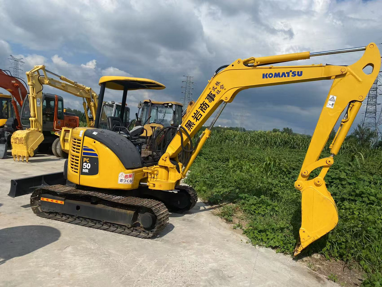 Komatsu PC50MR - מיני מחפר: תמונה 3 Komatsu PC50MR - מיני מחפר: תמונה 3