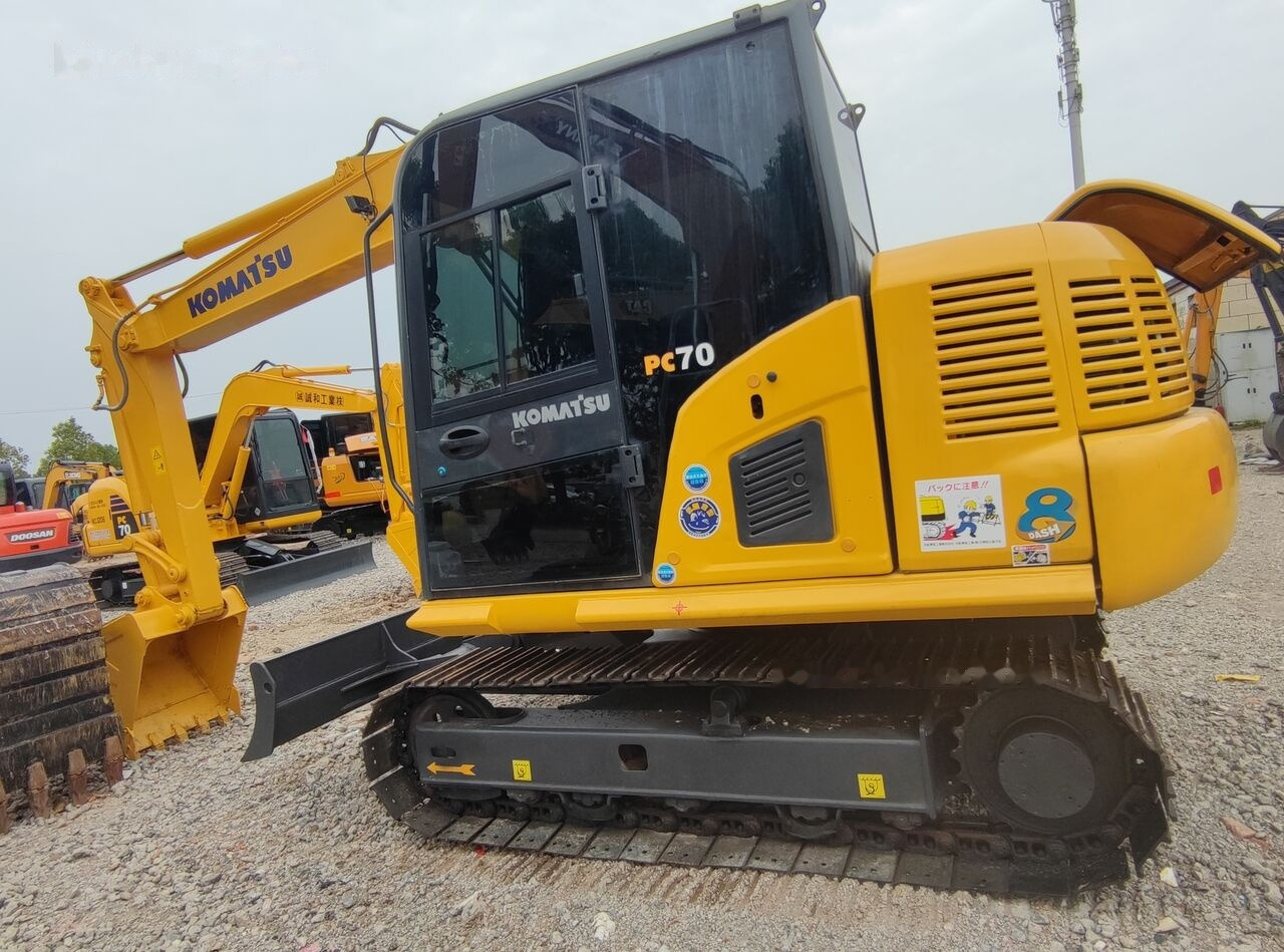 Komatsu PC70-8 - מיני מחפר: תמונה 4 Komatsu PC70-8 - מיני מחפר: תמונה 4