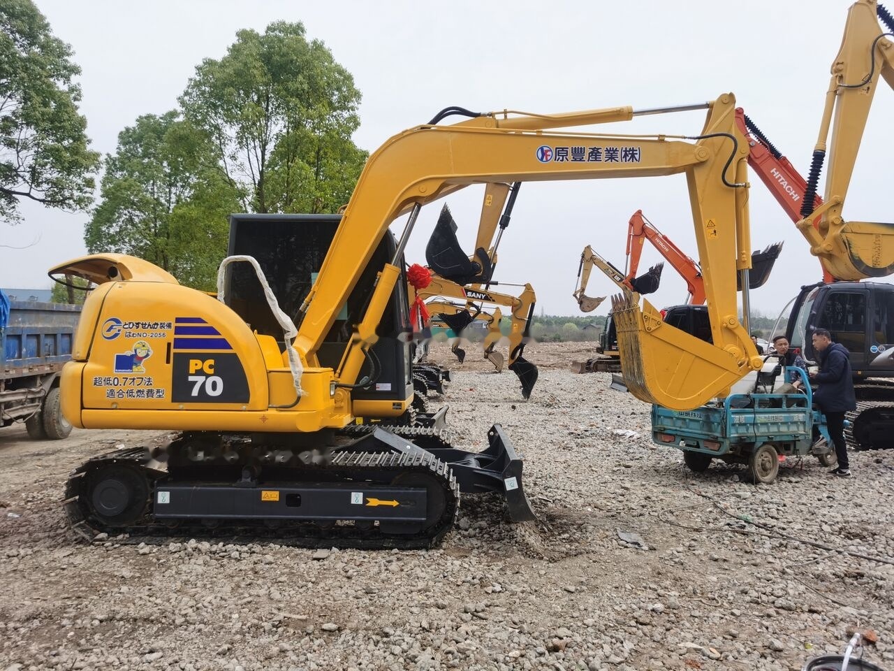 Komatsu PC70-8 - מחפר סורק: תמונה 1 Komatsu PC70-8 - מחפר סורק: תמונה 1