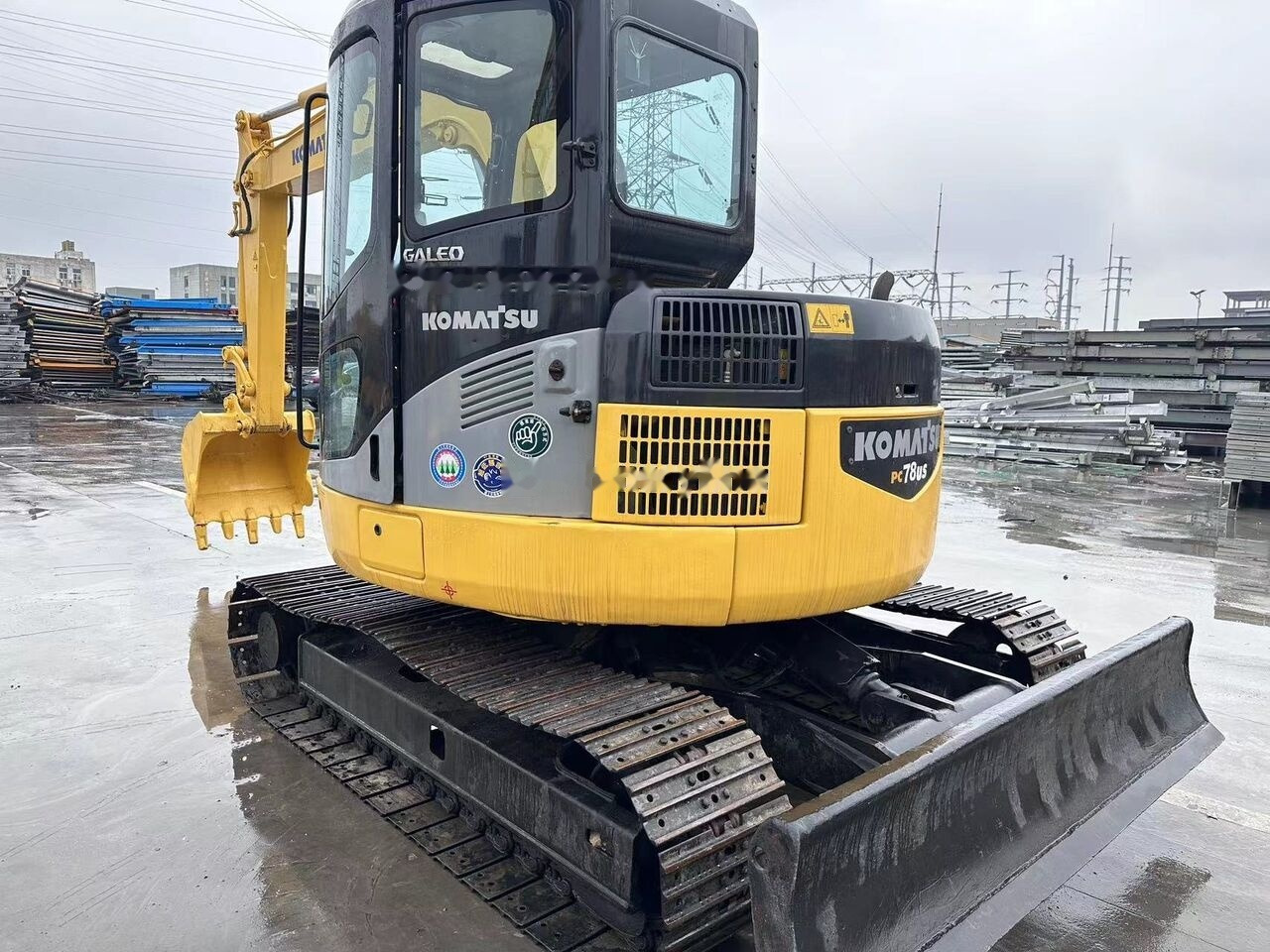 Komatsu PC78US - מיני מחפר: תמונה 2 Komatsu PC78US - מיני מחפר: תמונה 2