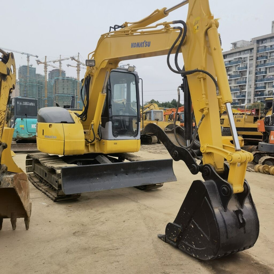 Komatsu PC78 - מיני מחפר: תמונה 2 Komatsu PC78 - מיני מחפר: תמונה 2