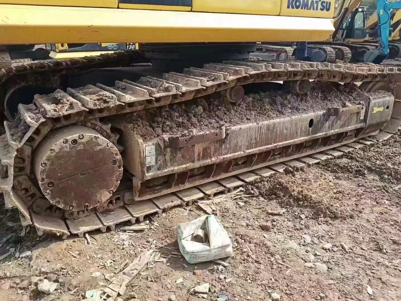 Komatsu pc400-8 - מחפר סורק: תמונה 3 Komatsu pc400-8 - מחפר סורק: תמונה 3