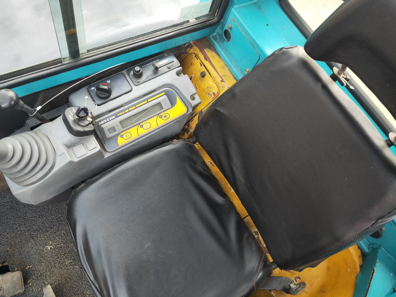 Kubota KX135 - מיני מחפר: תמונה 1 Kubota KX135 - מיני מחפר: תמונה 1