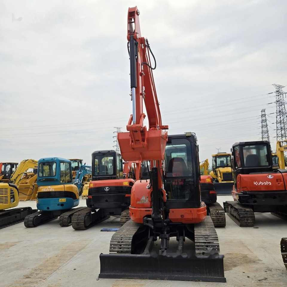 Kubota KX155 - מיני מחפר: תמונה 2 Kubota KX155 - מיני מחפר: תמונה 2