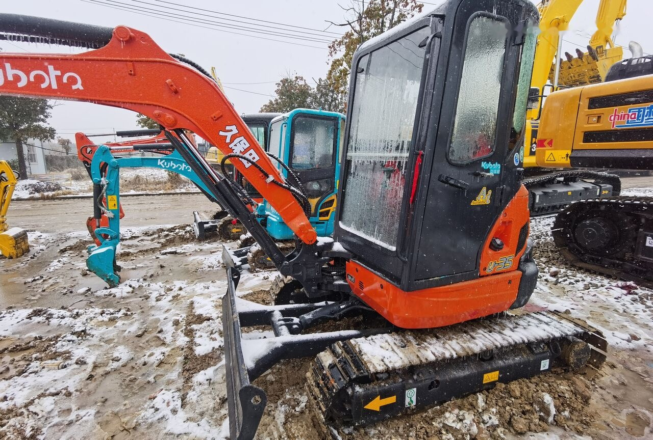 Kubota U35 - מיני מחפר: תמונה 2 Kubota U35 - מיני מחפר: תמונה 2