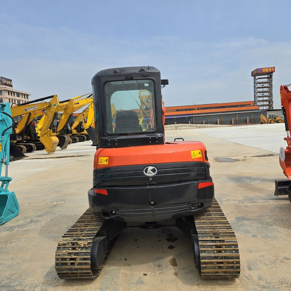 Kubota U55 - מיני מחפר: תמונה 2 Kubota U55 - מיני מחפר: תמונה 2