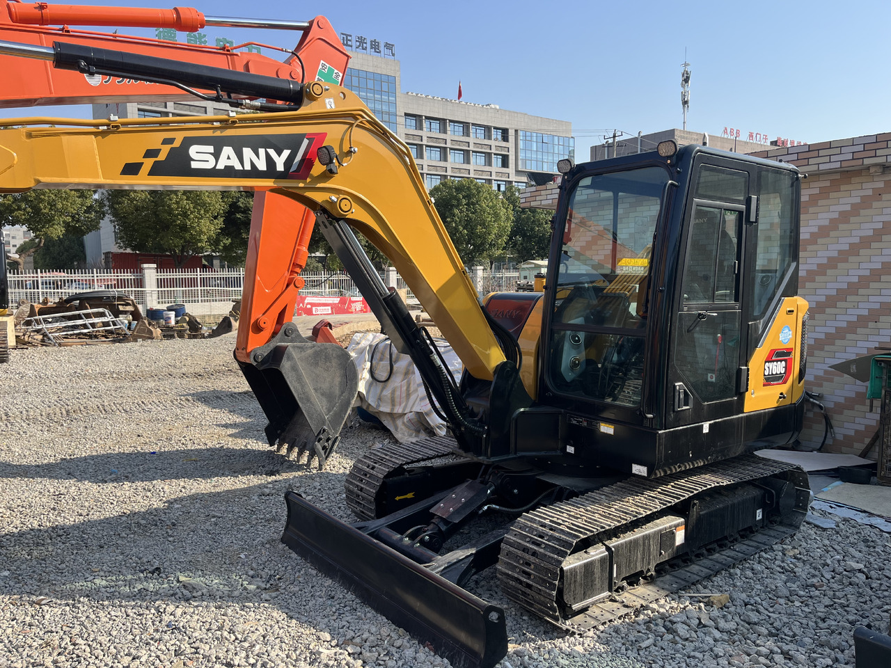 SANY SY60C - מיני מחפר: תמונה 2 SANY SY60C - מיני מחפר: תמונה 2