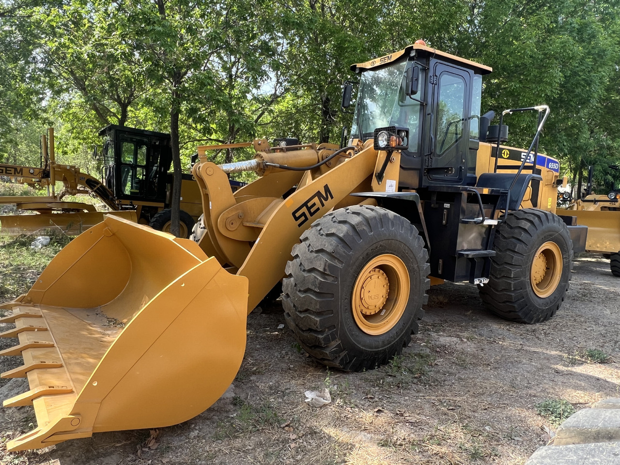 SEM SEM655D - מעמיס גלגלים: תמונה 3 SEM SEM655D - מעמיס גלגלים: תמונה 3