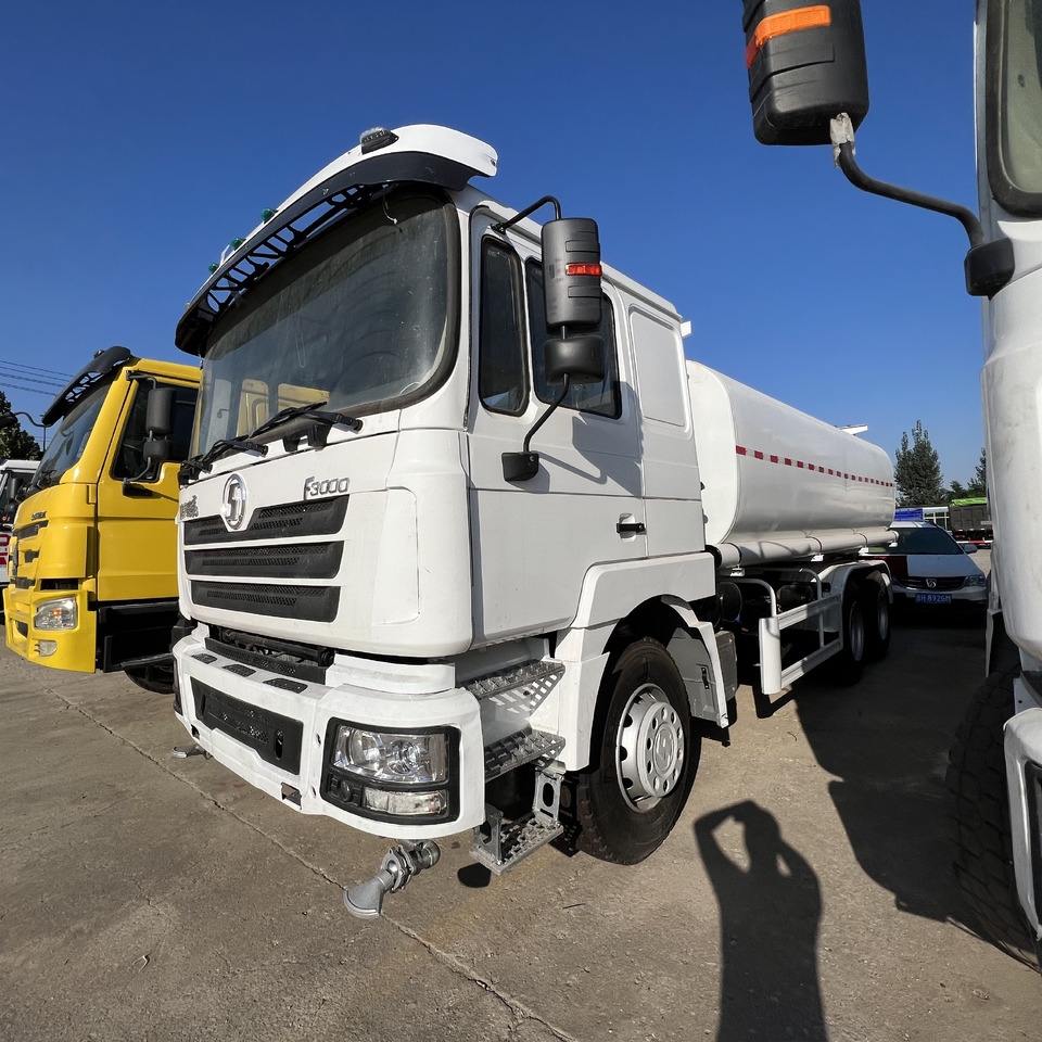 SHACMAN F3000 Water Truck - משאית: תמונה 4 SHACMAN F3000 Water Truck - משאית: תמונה 4