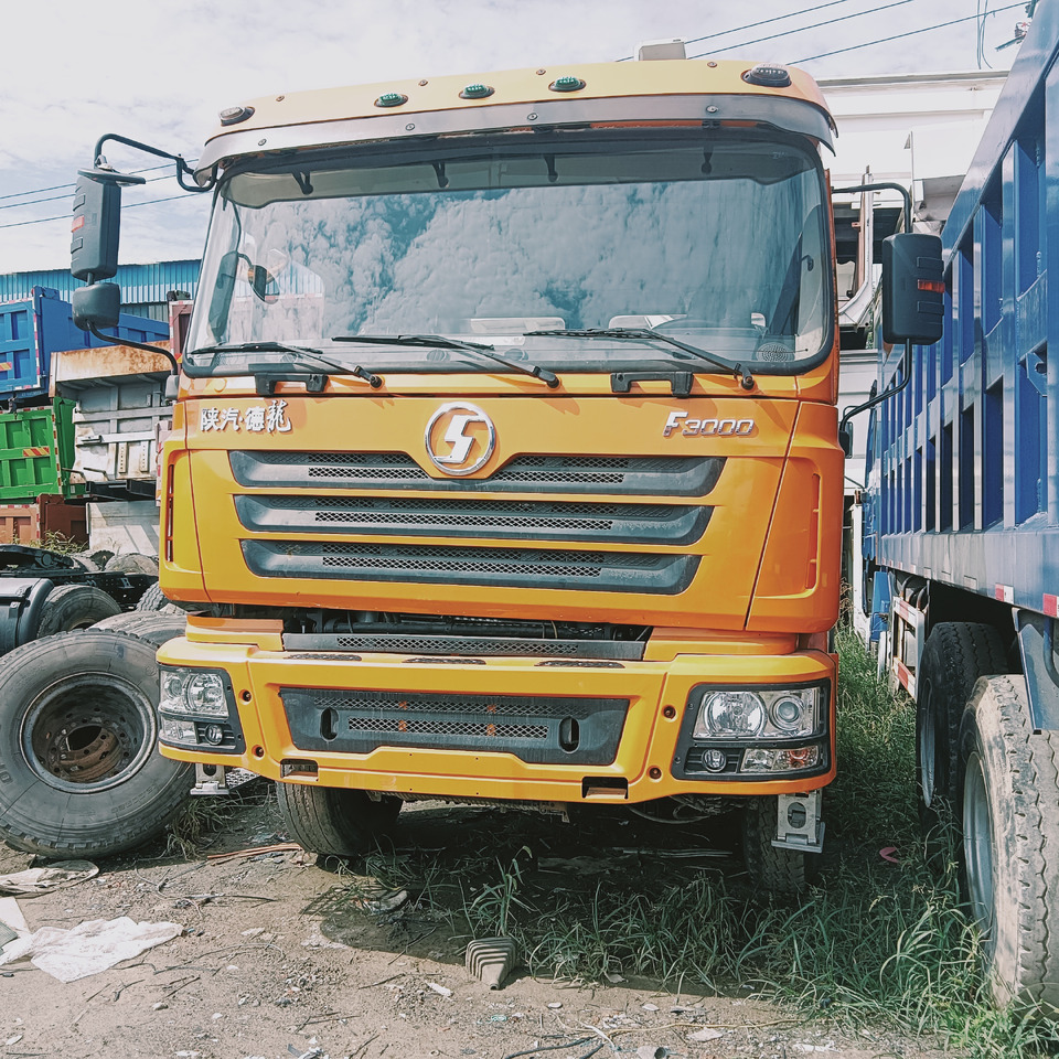 SHACMAN F3000 - יחידת טרקטור: תמונה 1 SHACMAN F3000 - יחידת טרקטור: תמונה 1