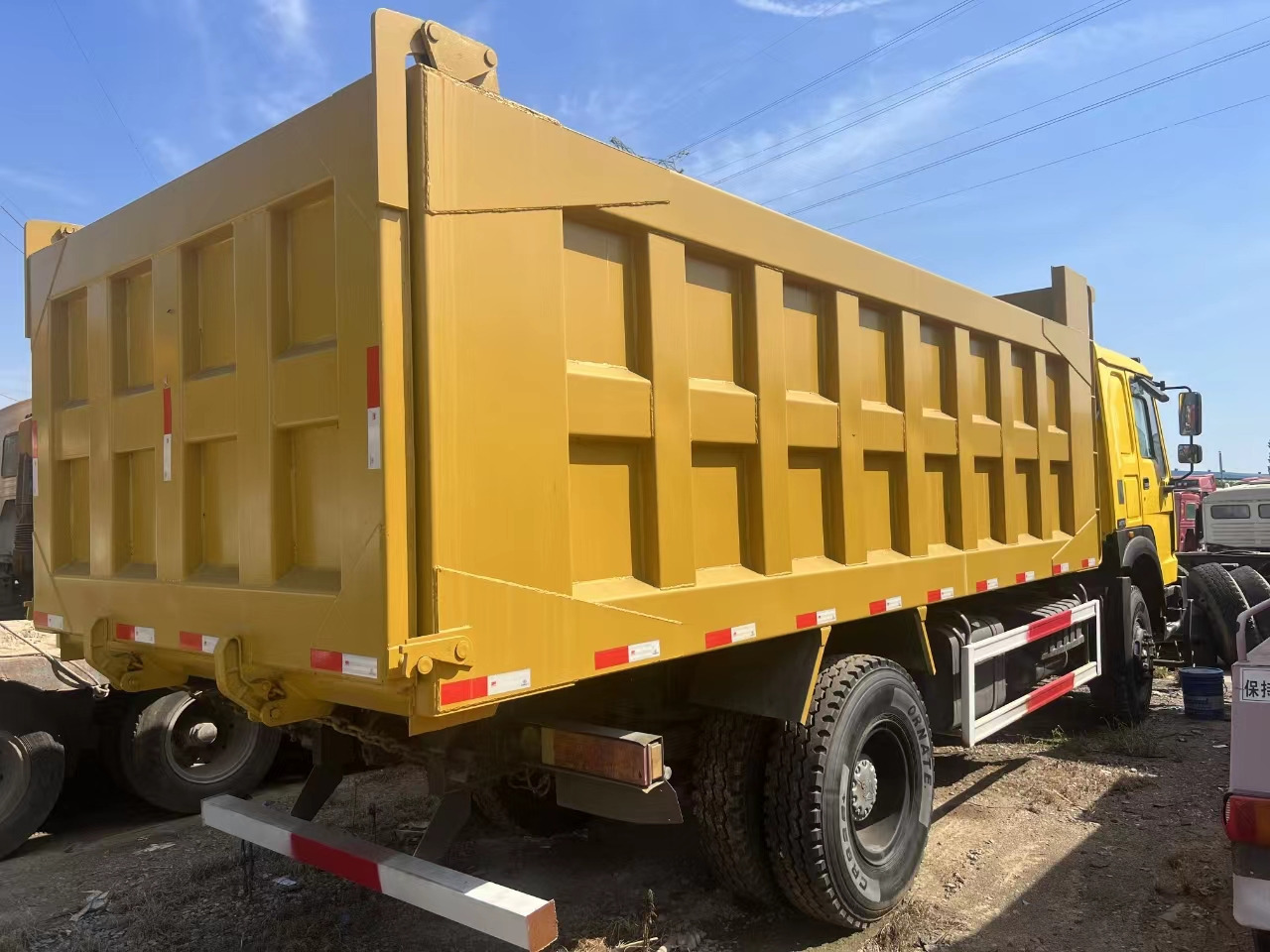 SINOTRUK HOWO 4x2 - מזהיר: תמונה 3 SINOTRUK HOWO 4x2 - מזהיר: תמונה 3