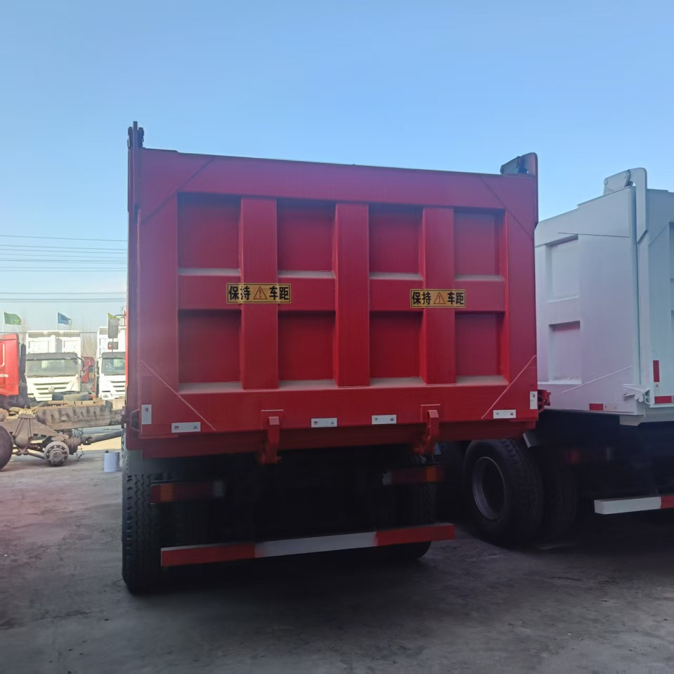 SINOTRUK HOWO 8x4 - מזהיר: תמונה 3 SINOTRUK HOWO 8x4 - מזהיר: תמונה 3