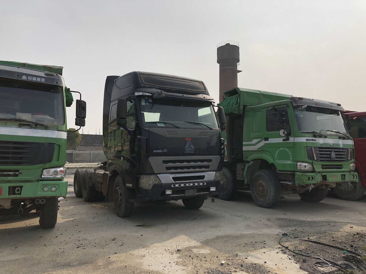 SINOTRUK HOWO A7 - יחידת טרקטור: תמונה 1 SINOTRUK HOWO A7 - יחידת טרקטור: תמונה 1