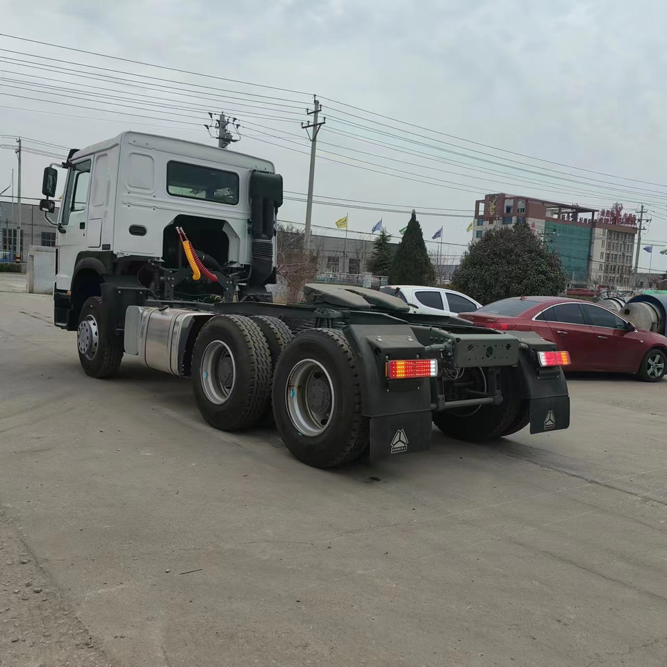 SINOTRUK HOWO trailer head - יחידת טרקטור: תמונה 4 SINOTRUK HOWO trailer head - יחידת טרקטור: תמונה 4