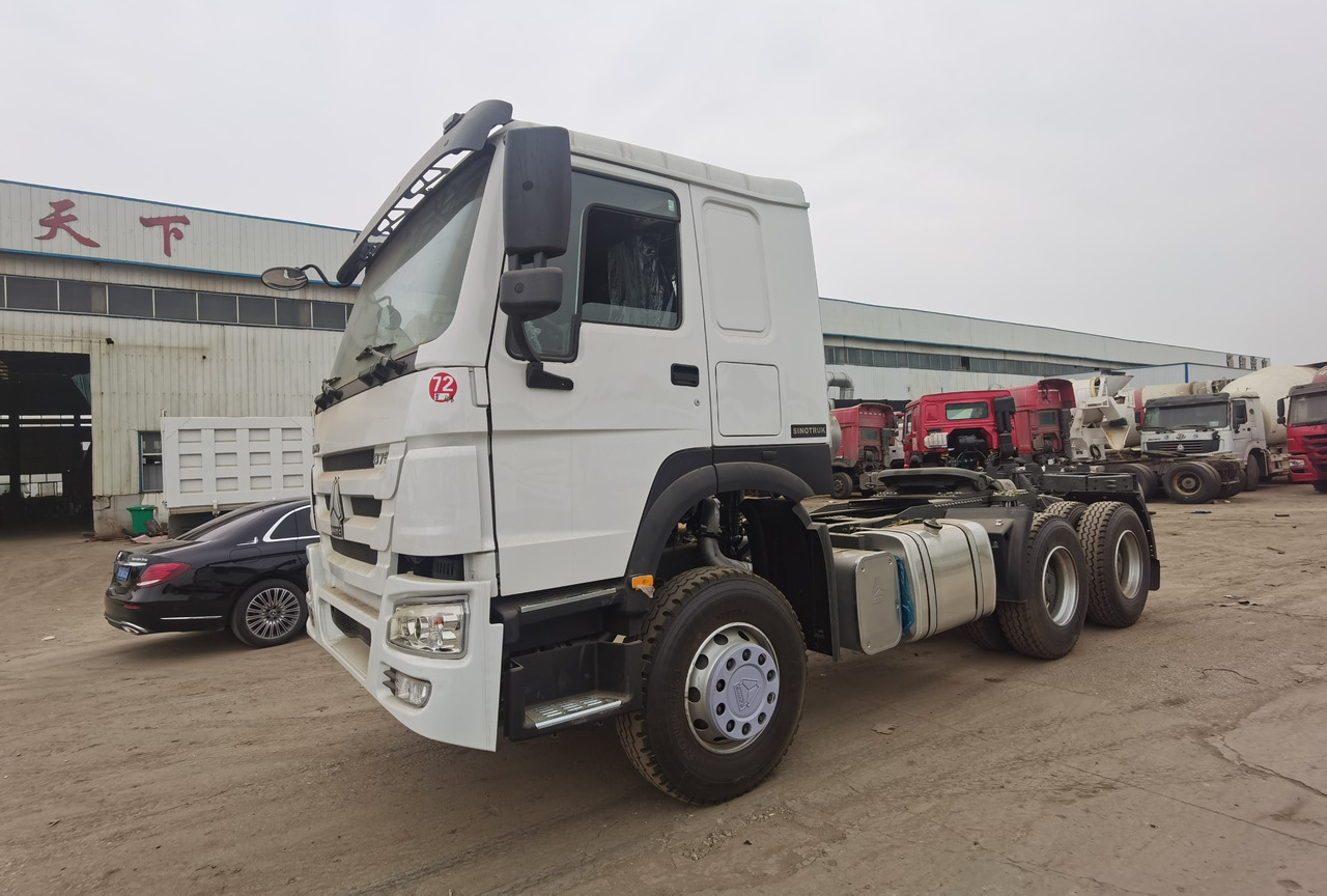 SINOTRUK HOWO trailer head - יחידת טרקטור: תמונה 4 SINOTRUK HOWO trailer head - יחידת טרקטור: תמונה 4