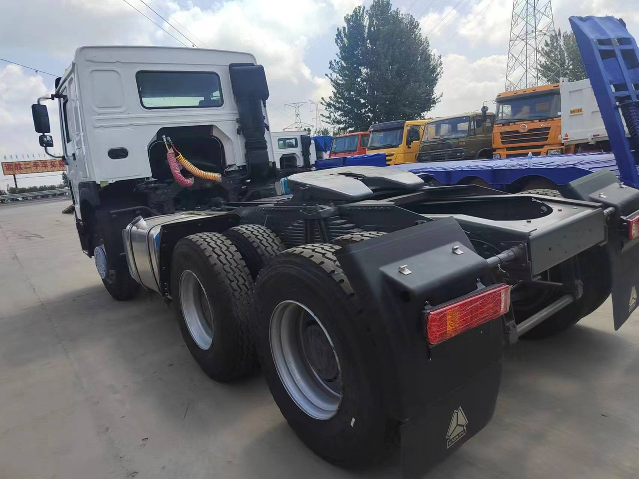 SINOTRUK HOWO trailer head - יחידת טרקטור: תמונה 5 SINOTRUK HOWO trailer head - יחידת טרקטור: תמונה 5