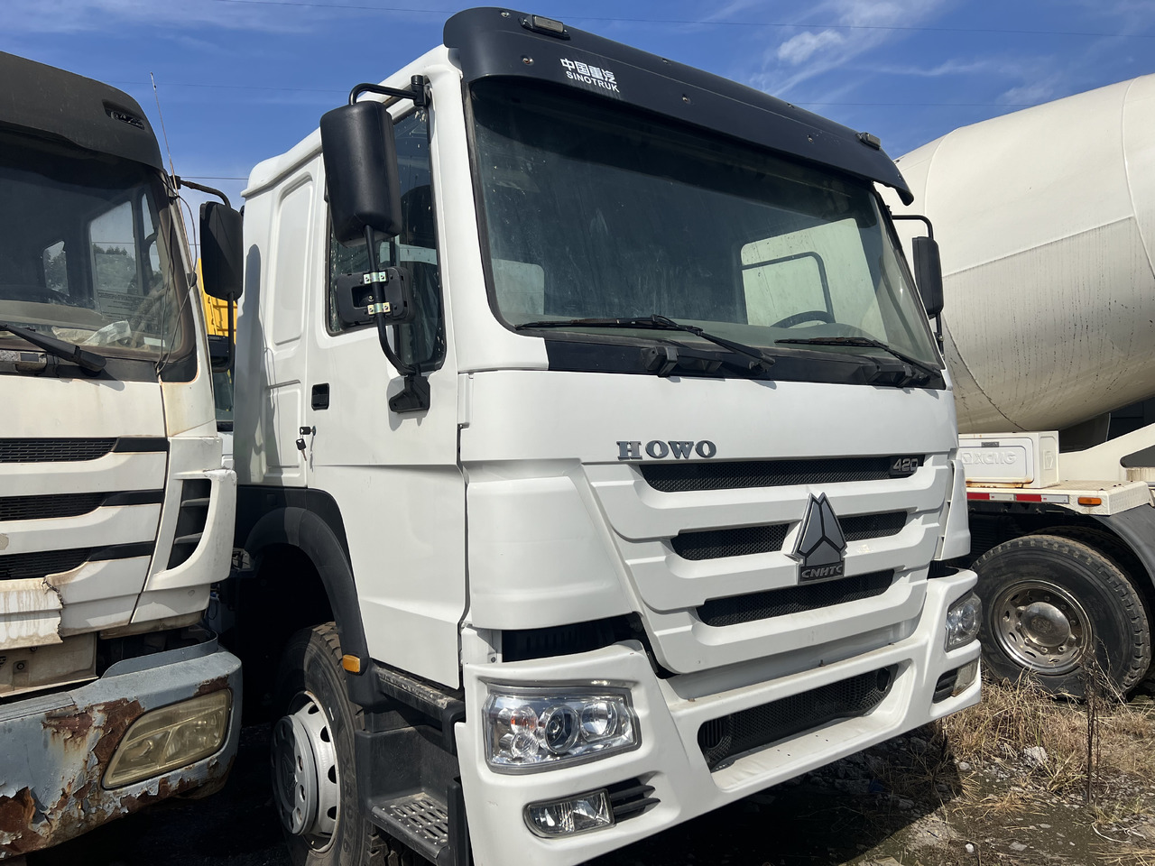 SINOTRUK HOWO trailer head - יחידת טרקטור: תמונה 3 SINOTRUK HOWO trailer head - יחידת טרקטור: תמונה 3