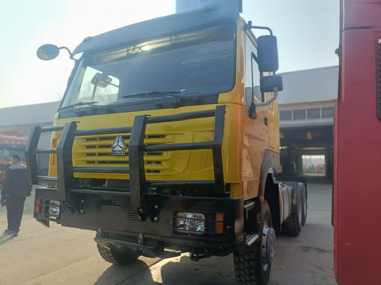 SINOTRUK HOWO - יחידת טרקטור: תמונה 2 SINOTRUK HOWO - יחידת טרקטור: תמונה 2