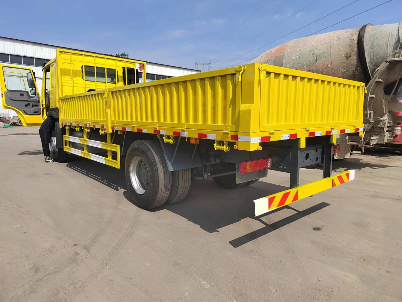 SINOTRUK HOWO - מזהיר: תמונה 5 SINOTRUK HOWO - מזהיר: תמונה 5