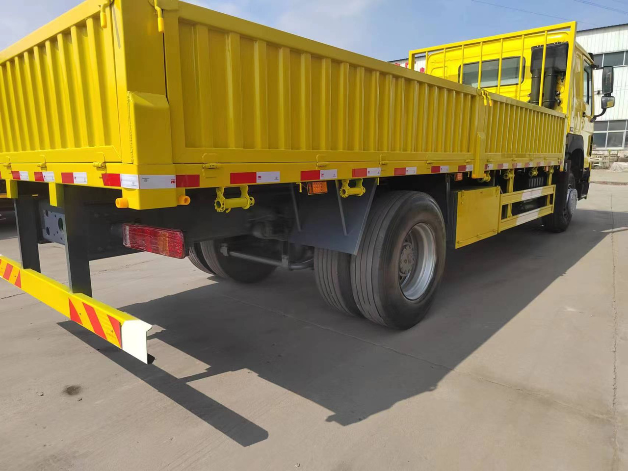 SINOTRUK HOWO - מזהיר: תמונה 4 SINOTRUK HOWO - מזהיר: תמונה 4