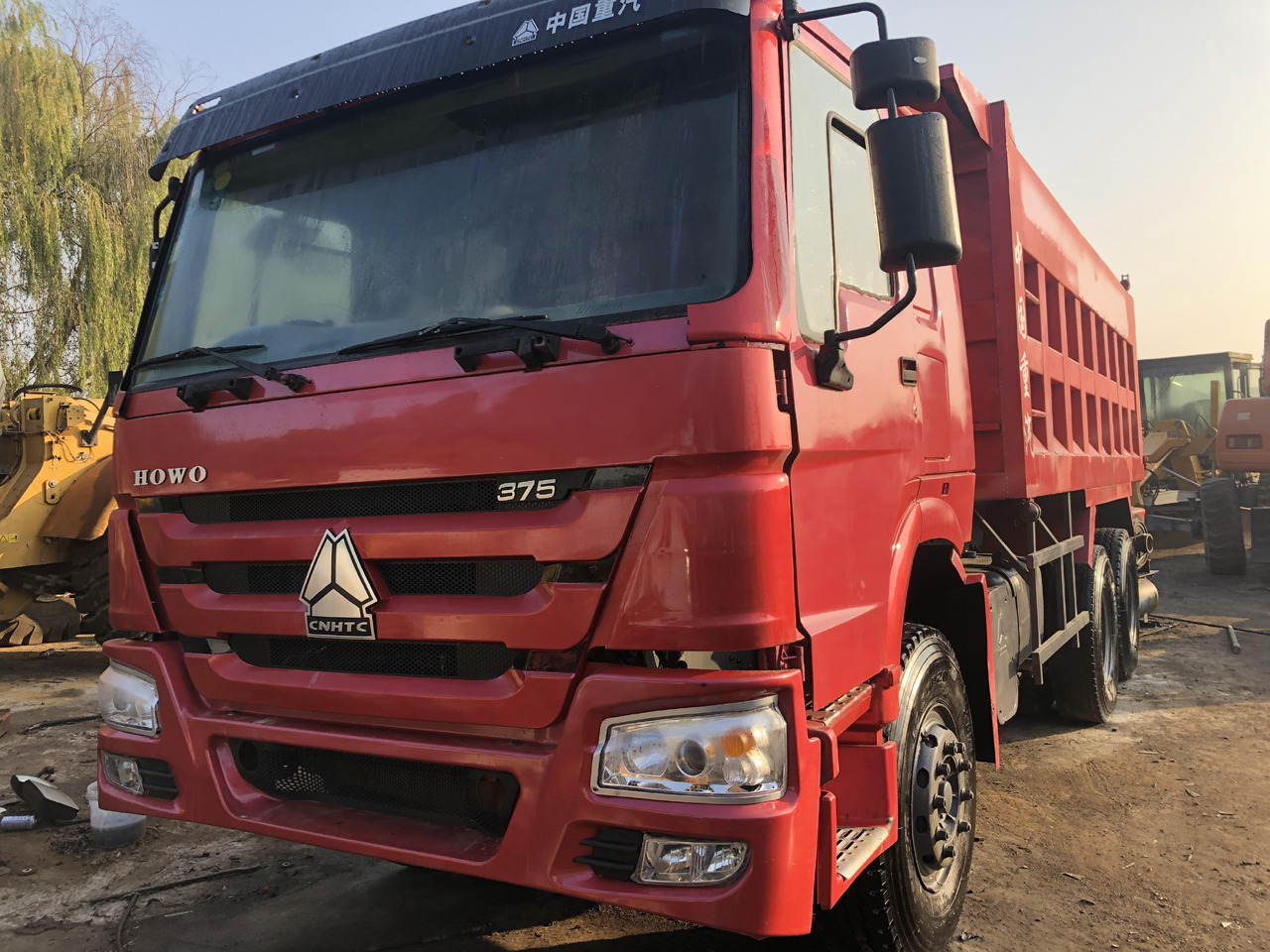 SINOTRUK HOWO - מזהיר: תמונה 1 SINOTRUK HOWO - מזהיר: תמונה 1