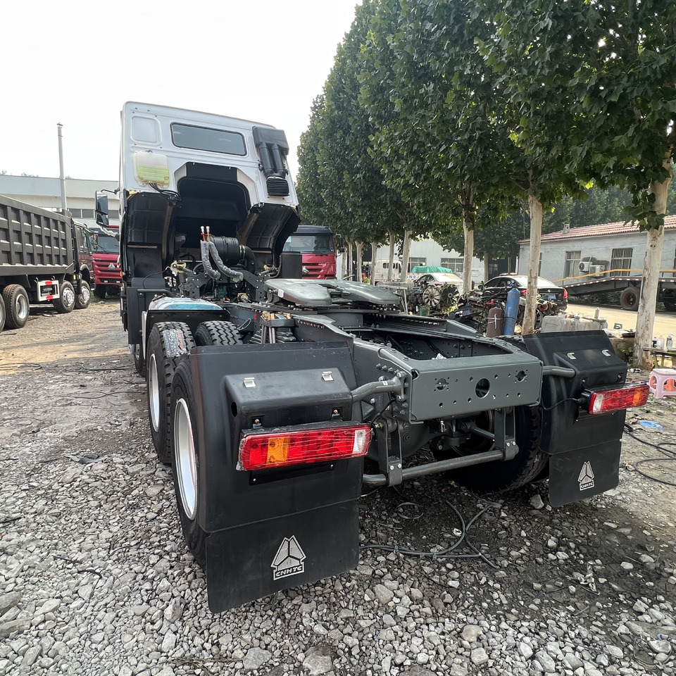 SINOTRUK Howo tractor head - יחידת טרקטור: תמונה 1 SINOTRUK Howo tractor head - יחידת טרקטור: תמונה 1
