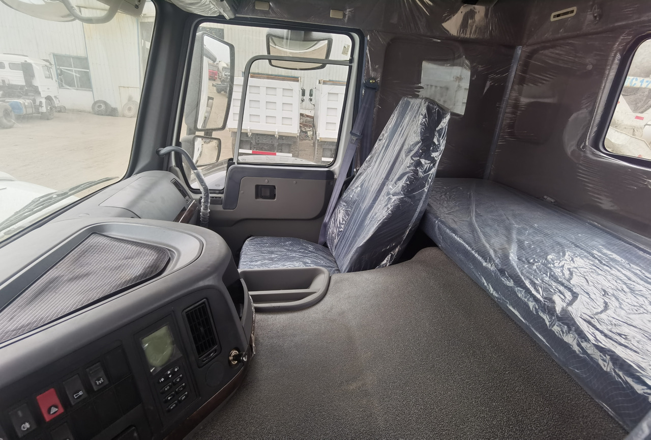 יחידת טרקטור SINOTRUK Howo trailer head: תמונה 8