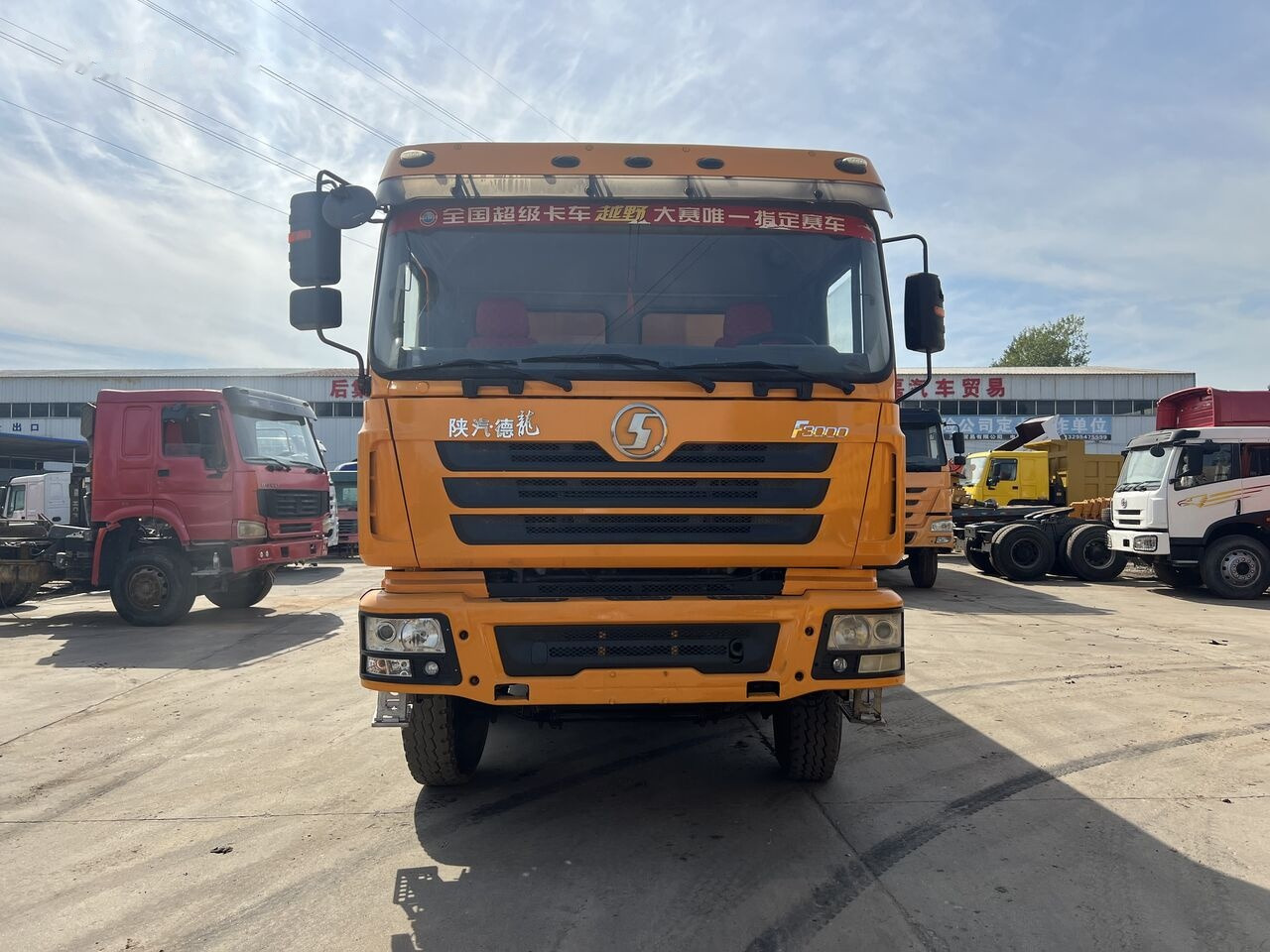 Shacman F3000 8*4 - מזהיר: תמונה 1 Shacman F3000 8*4 - מזהיר: תמונה 1