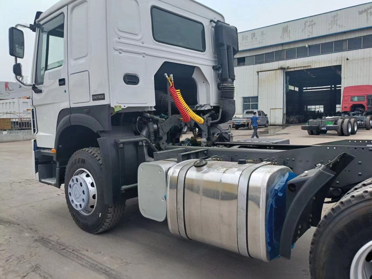 Sinotruk Howo 371 - יחידת טרקטור: תמונה 4 Sinotruk Howo 371 - יחידת טרקטור: תמונה 4